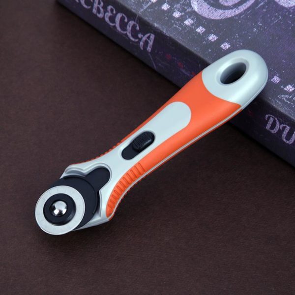 28/45mm Quilters Rotary Cutter Fabric Cloth Cutting Sewing Tools Quilting Fabric Circular Patchwork Leather Craft Tool 2