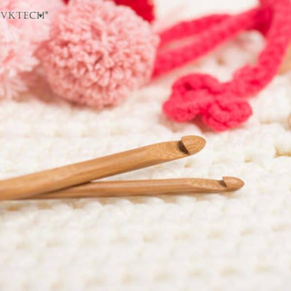 12pcs/Set Bamboo Handle Knitting Hooks Needles Crochet Handmade Sewing Needles Knit Weave Crafts Home DIY Knitting Crochet Hooks 1
