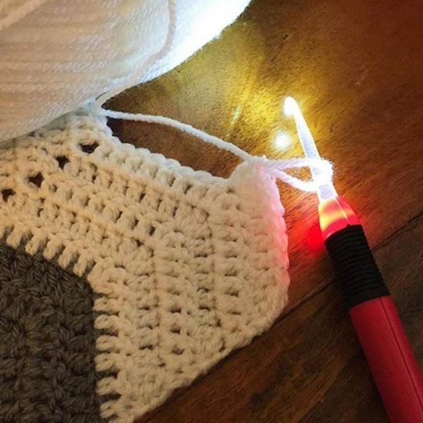 Led Crochet Hooks Set Light Up Knitting Needles Led Crochet With Light Weave Sewing Tools Craft New Weaving Tools 1